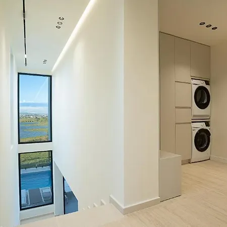 Modern Masterpiece With Sea And Views !!! Gasthuis